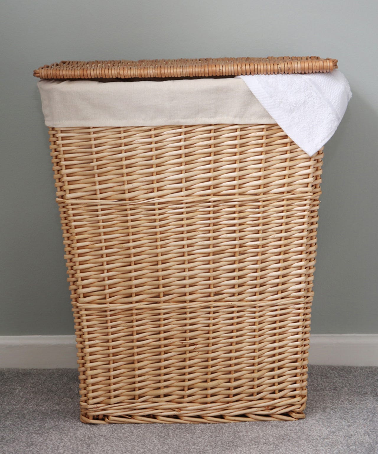 Damart Willow Laundry Basket