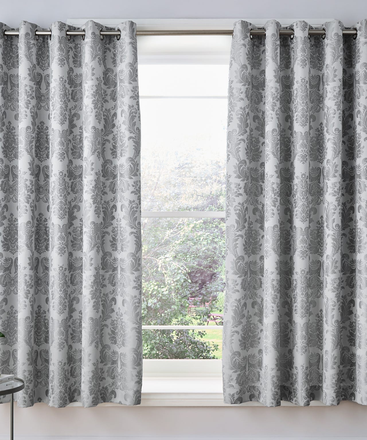 Damart Catherine Lansfield Signature Collection Art Deco Pearl Lined Curtains.