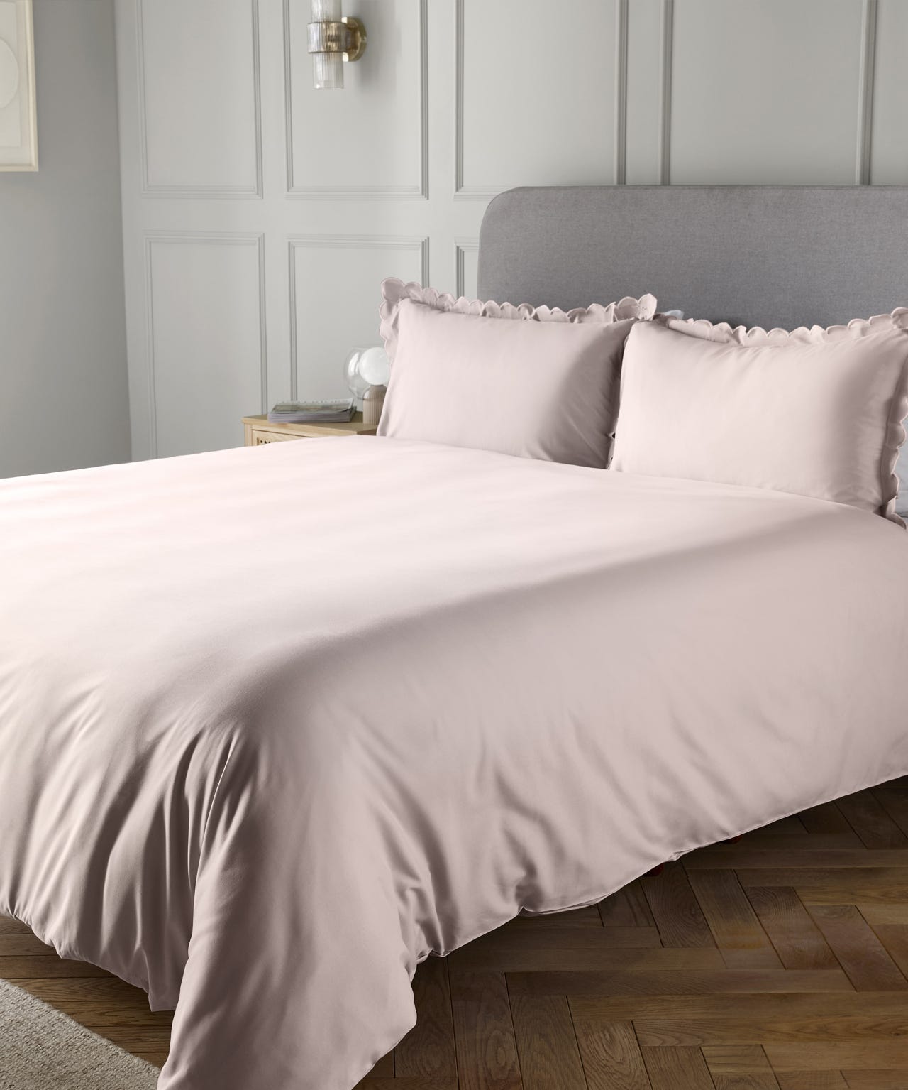 Damart Scalloped Edge Duvet Set