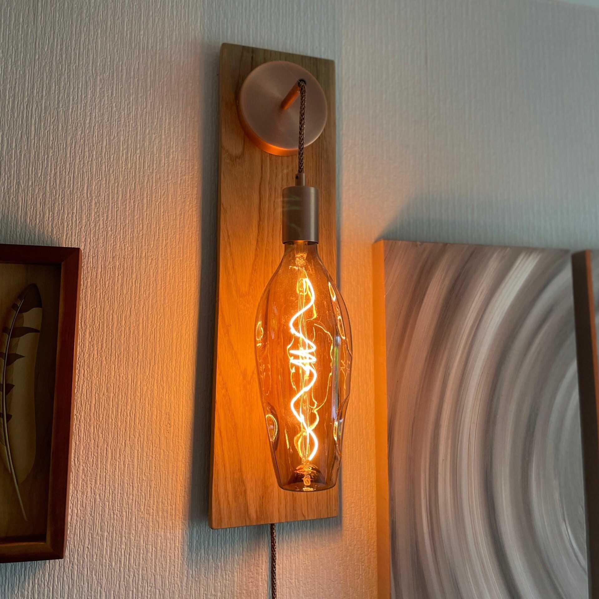 Oak Wall Light Sconce - exposed cable and m cable plug and switch