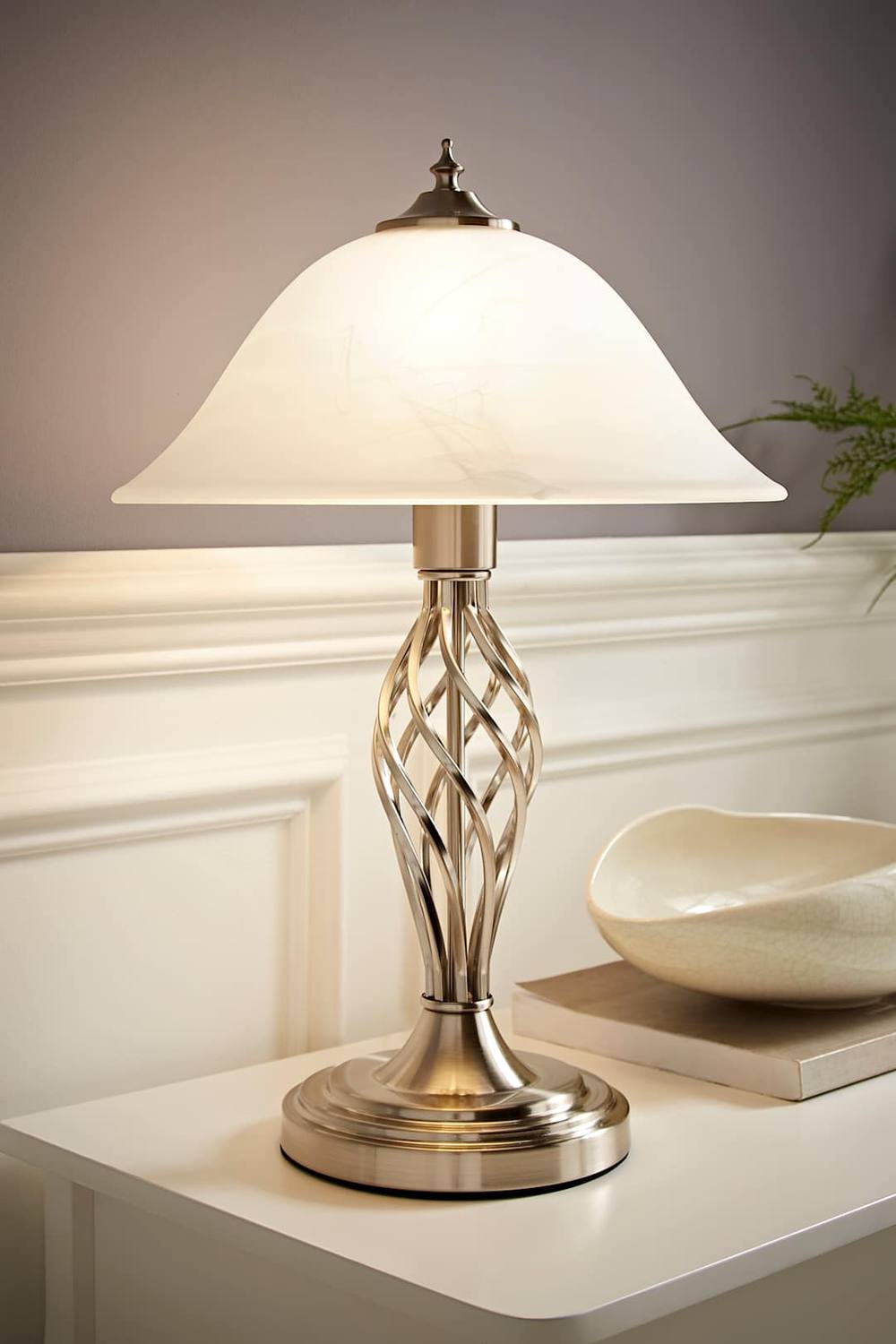 Valuelights Memphis Twist Silver Table Lamp