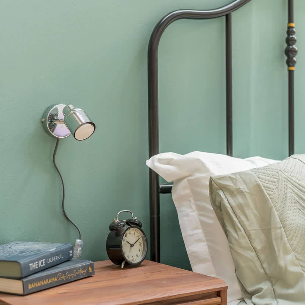 Valuelights Benton Single Adjustable Plug In Spotlight Wall Light In Metallic Silver