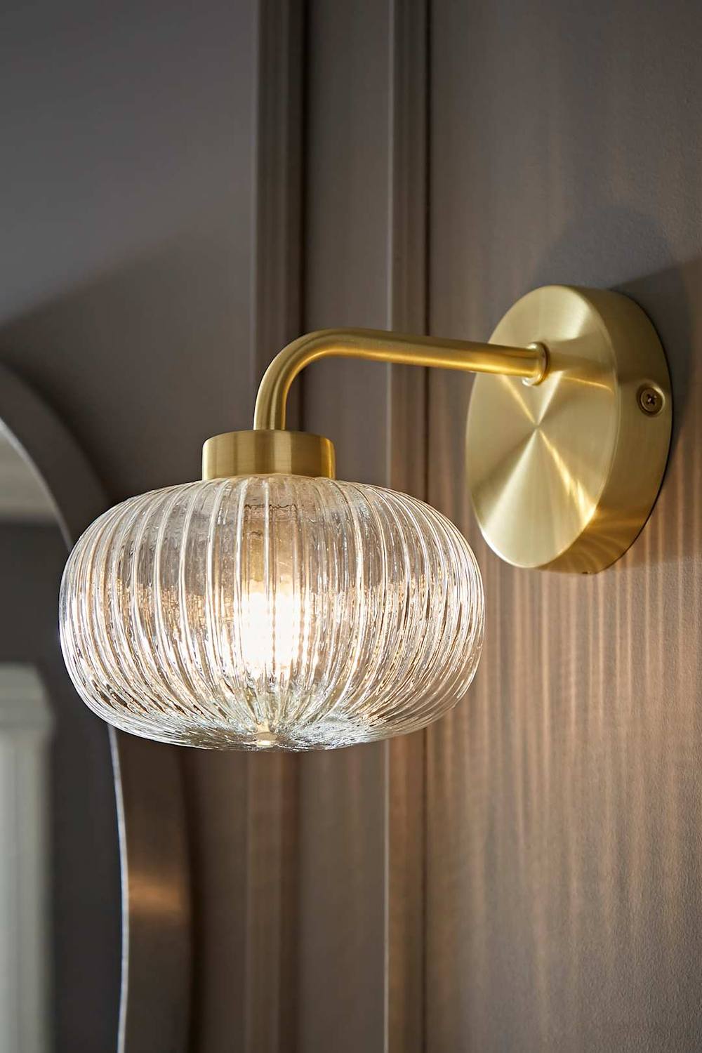 Valuelights Amaia Brushed Gold Ip Rated Single Clear Ribbed Glass Wall Light