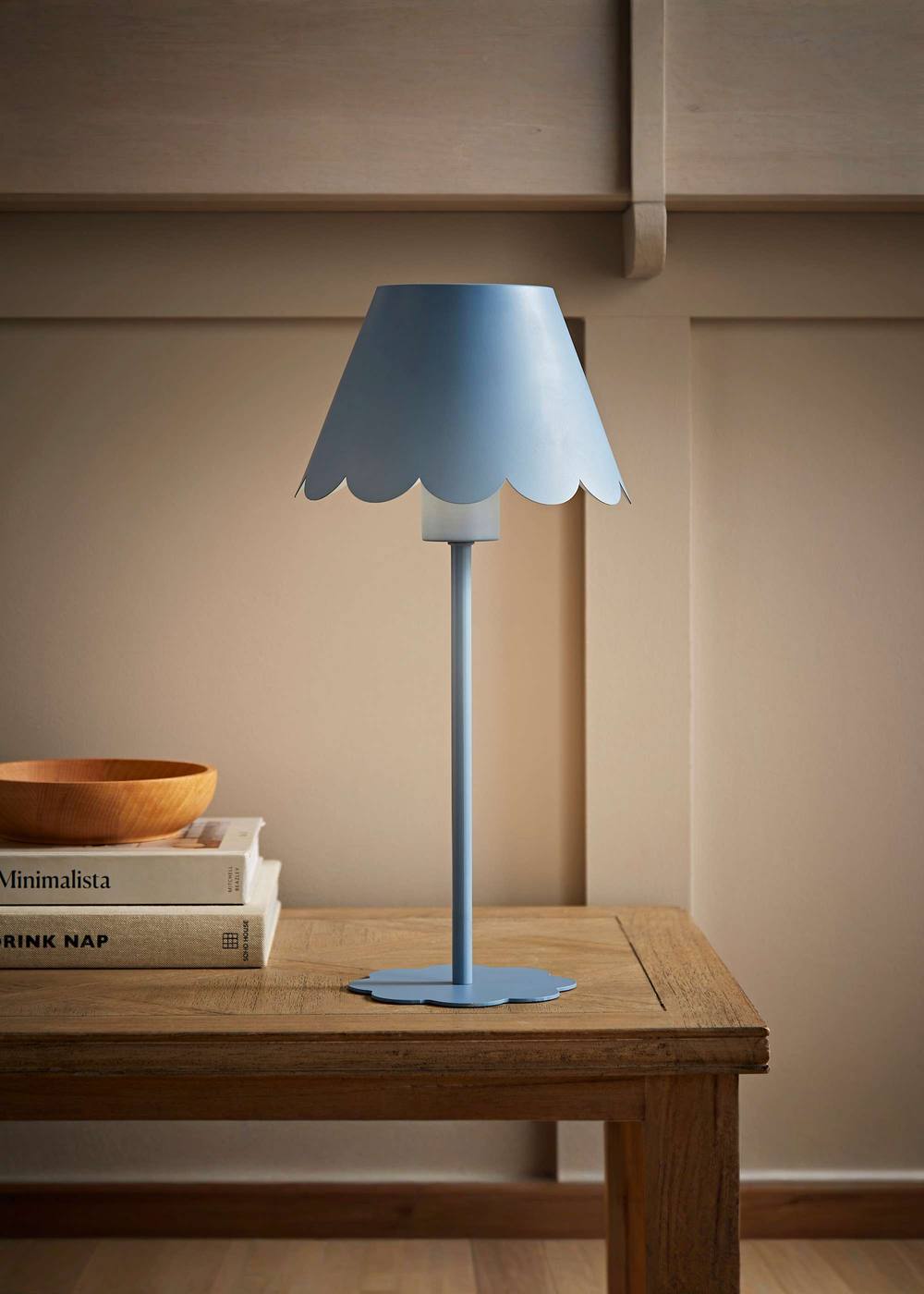 Valuelights Hattie Rechargeable Metal Scalloped Edge Portable Table Lamp In Mid Blue