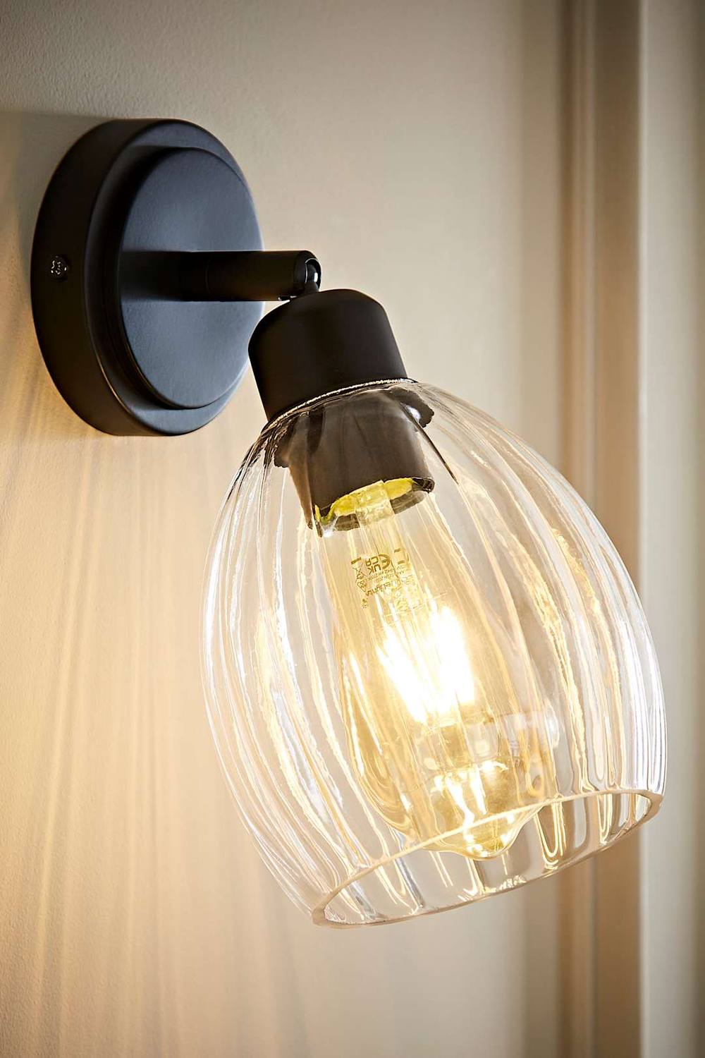 Valuelights Cheltenham Ribbed Glass Dome Adjustable Spotlight Wall Light In Black