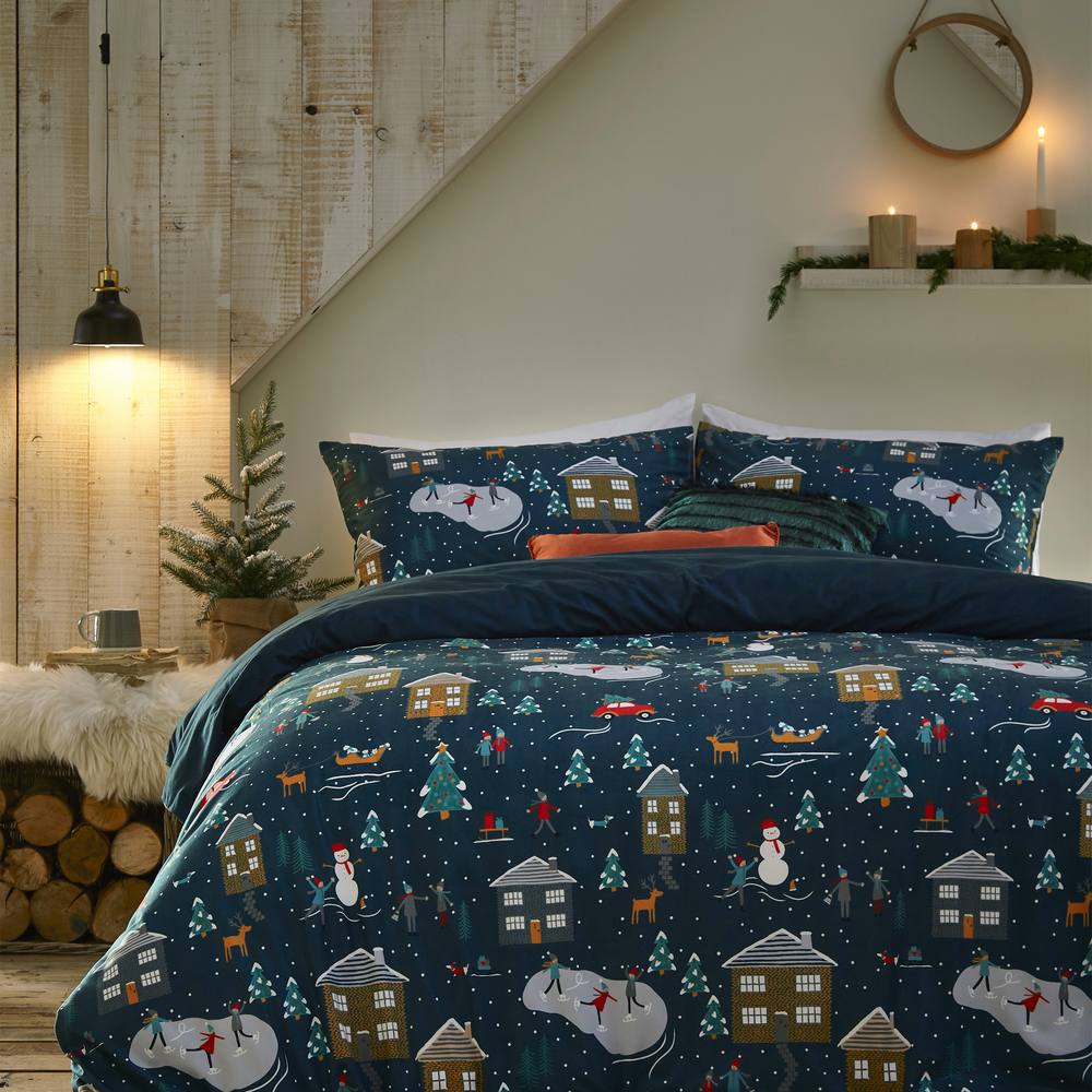 Furn Winter Pines Pyjama Fleece Festive Duvet Cover Set In Navy