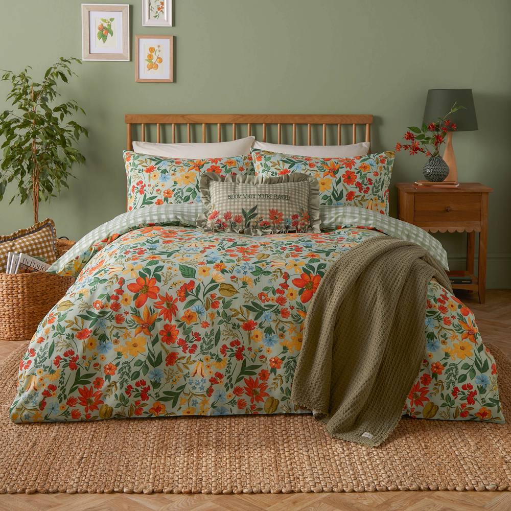 Furn Meadow Haze Printed Duvet Cover Set In Green