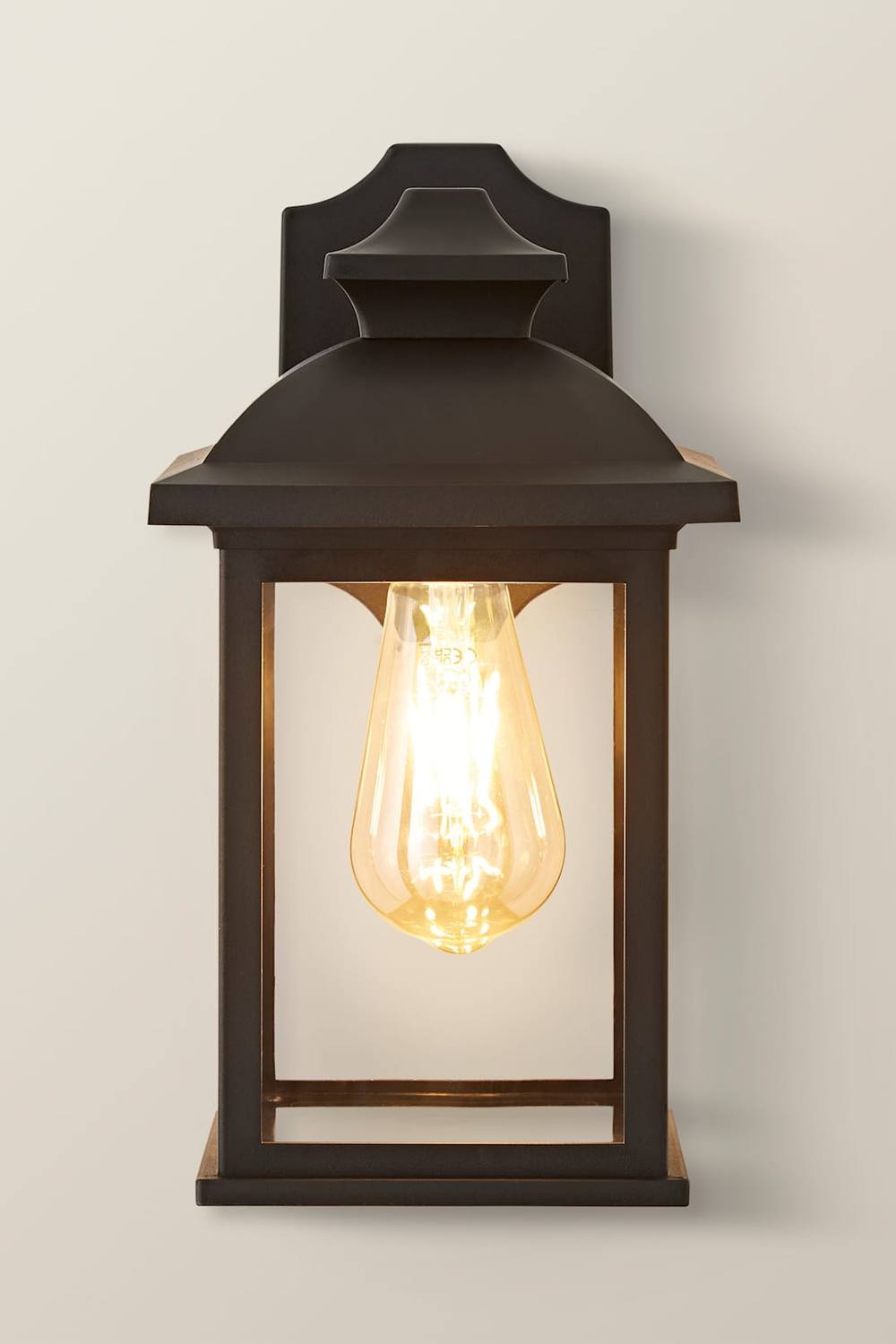 Valuelights Leo Matte Black Traditional Lantern Ip Wall Light With Led Bulb