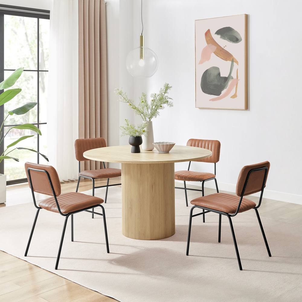 Furnitureboxuk Penrose Oak Effect Round Dining Table & Tan Delta Chairs
