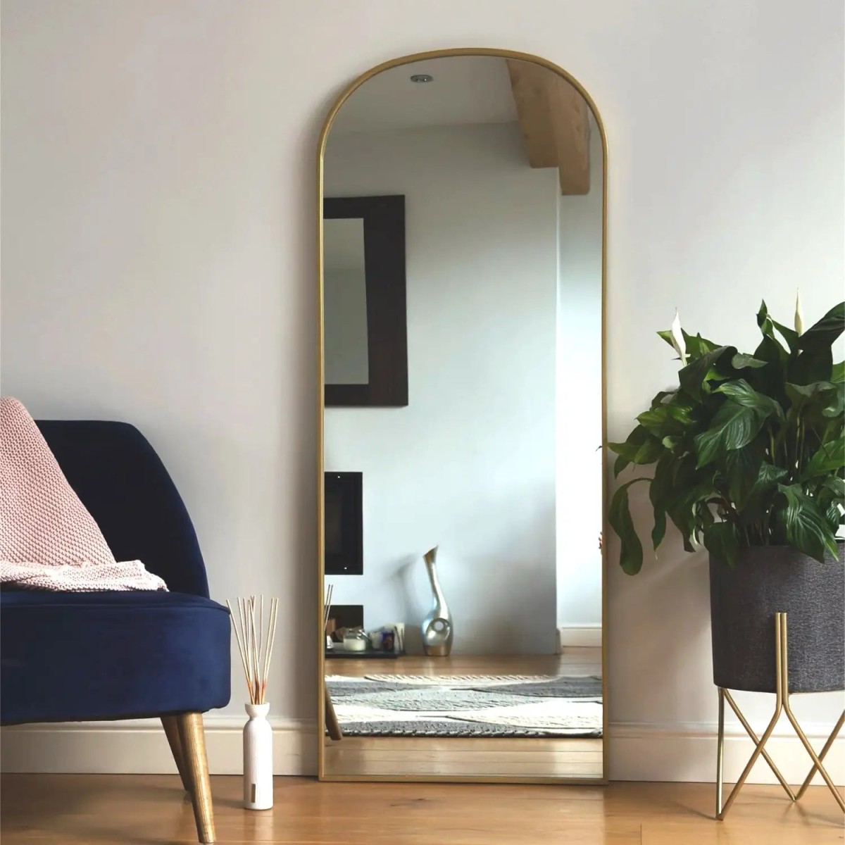 Yōko- Gold Metal Gentle Arch Mirror - x .