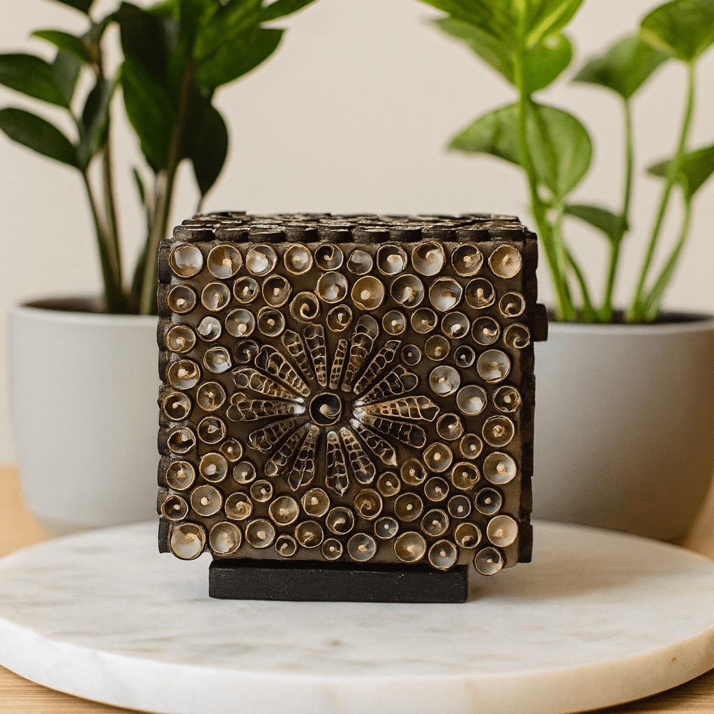 Seashell Lamp, Chocolate Twist Square