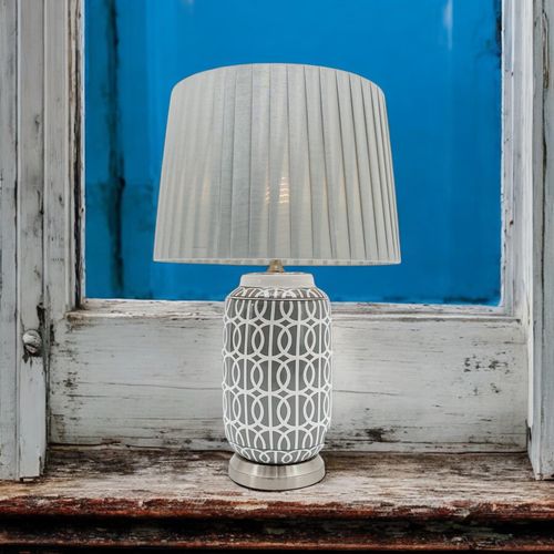 CM LAMP AND SHADE