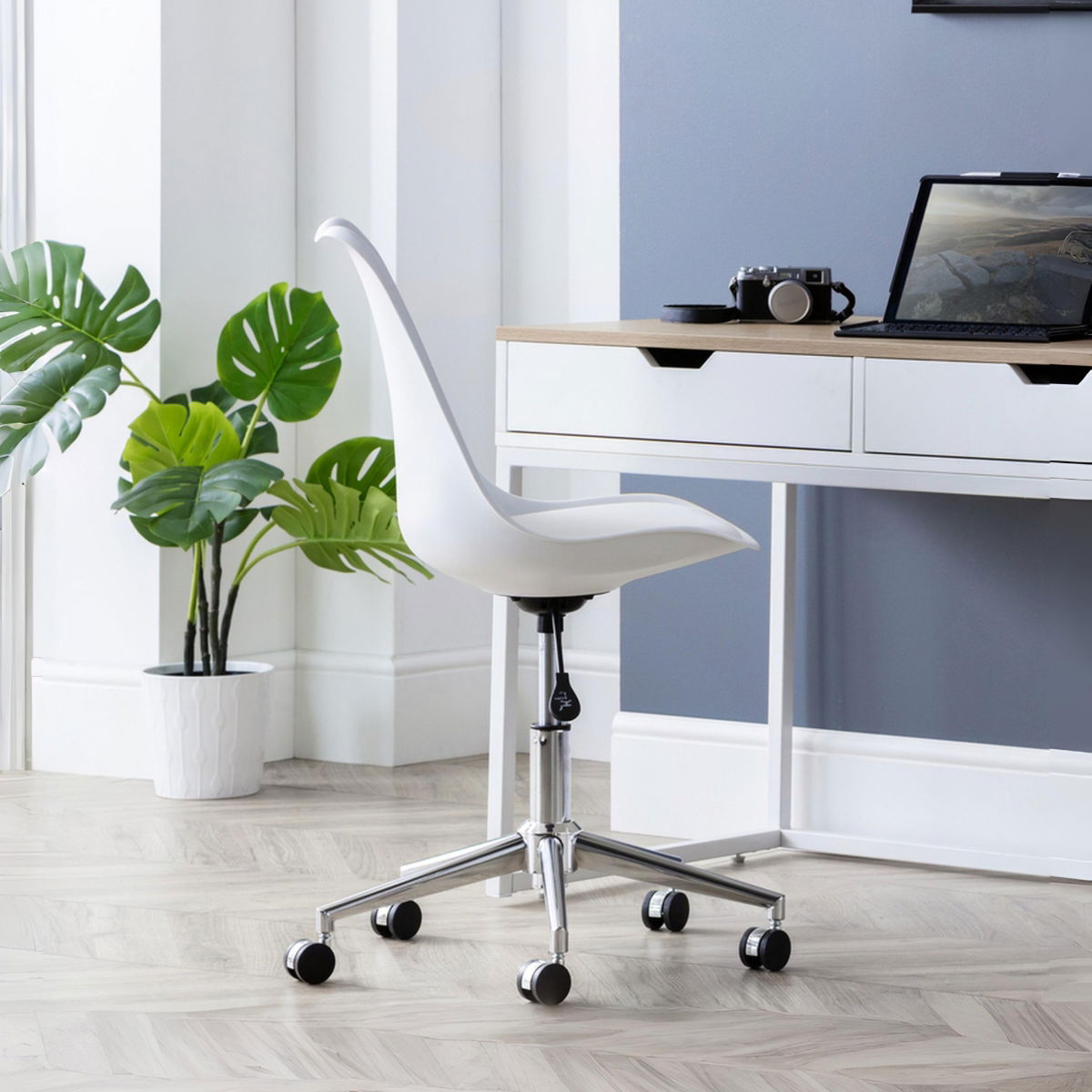 Erika Office Chair - WhiteChrome
