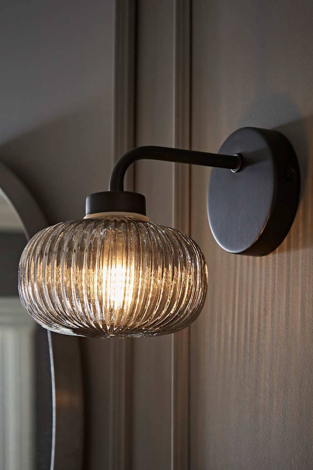 Valuelights Amaia Matte Black Ip Rated Single Smoked Ribbed Glass Wall Light