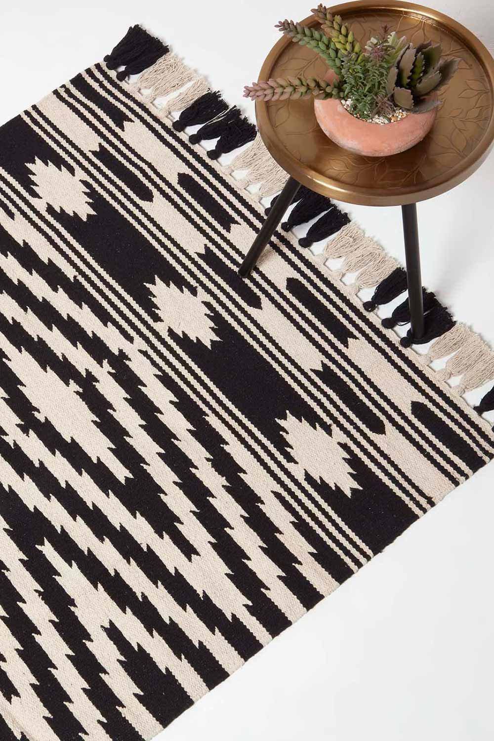 Homescapes Dinan Black & White Kilim Cotton Rug